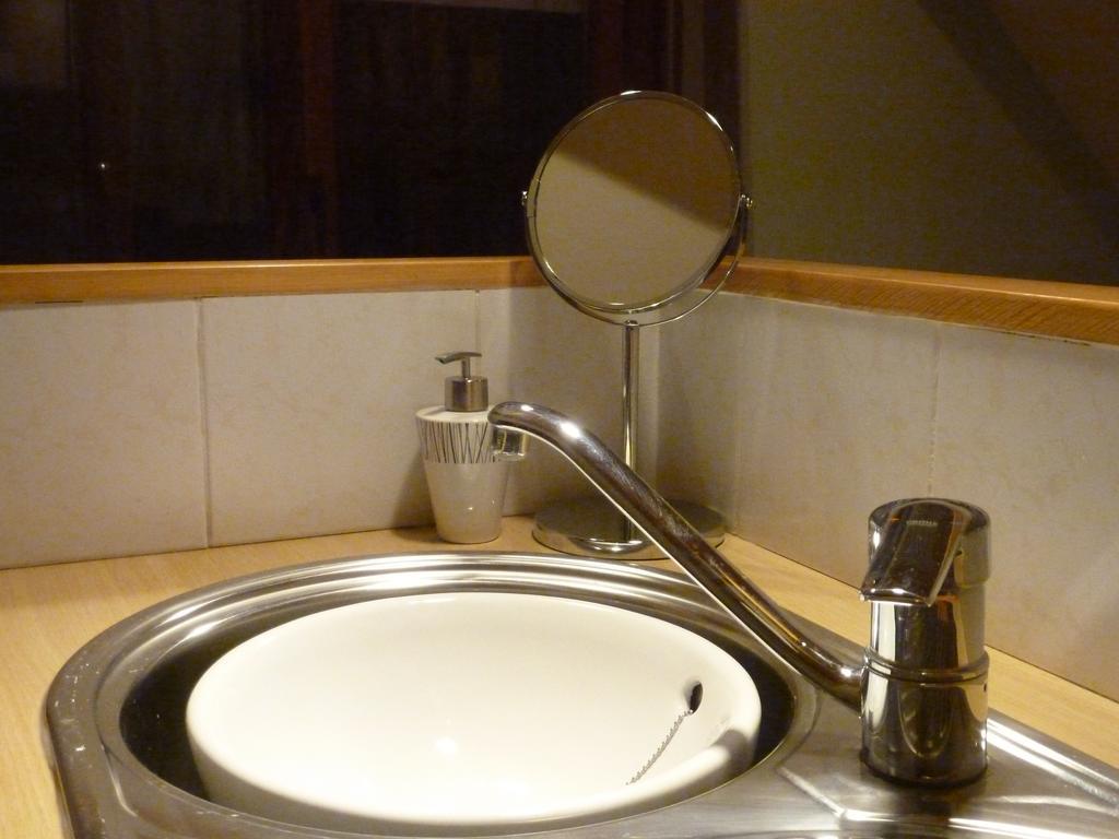 Guesthouse Kolibriehuys Nieuwkerke 部屋 写真